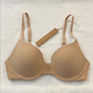 SKIMS FITS EVERYBODY T-SHIRT BRA